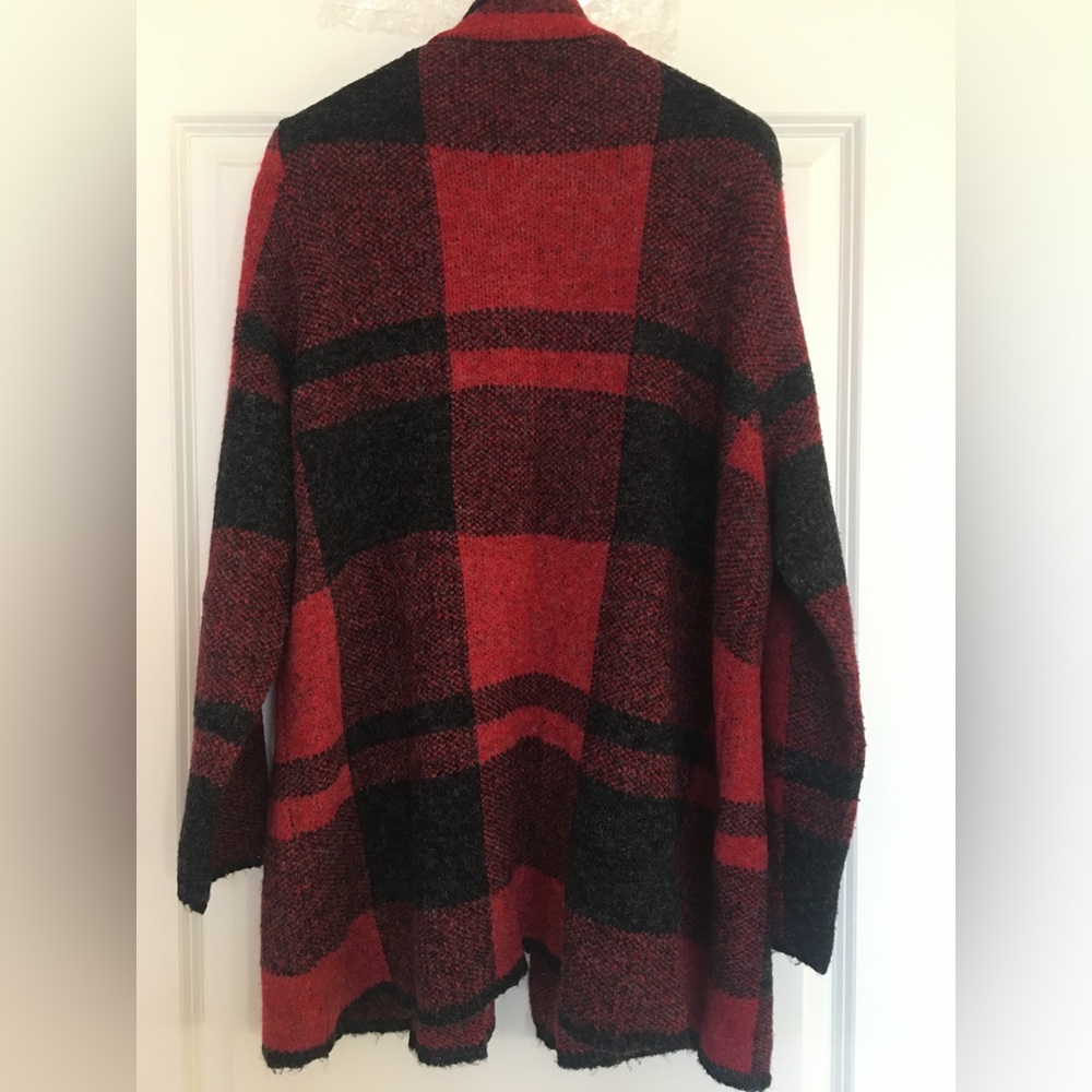 D & CO. Buffalo Check Cardigan - Picture 3 of 3